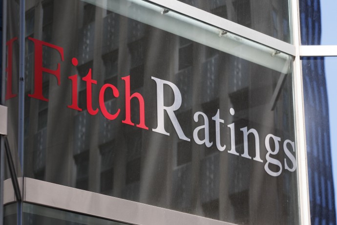 fitch colombia deuda