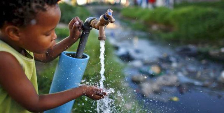 fuentes mejoradas agua potable