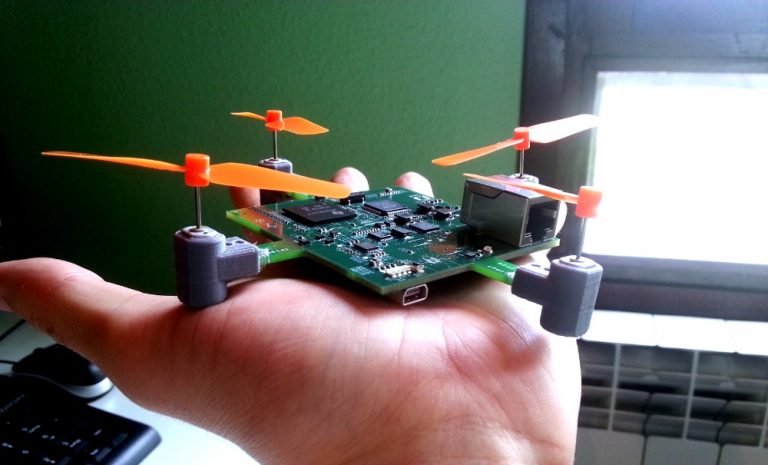 Erle mini robot volador